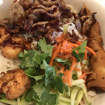 Saigon Bowl - B4 with chicken - Vietnamese Near Me - Scottsdale, Arizona Saigon Bowl - B4 with chicken - Vietnamese Near Me - Scottsdale, Arizona