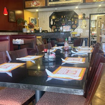 Hong Kong Kitchen II - Dinning room - Chinese Near Me - Gilbert, Arizona Hong Kong Kitchen II - Dinning room - Chinese Near Me - Gilbert, Arizona