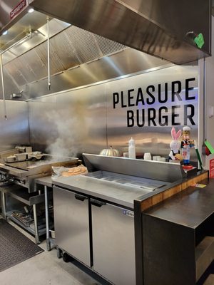 Pleasure Burger by null