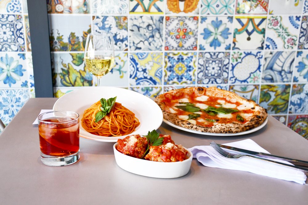 LA PIZZA & LA PASTA Updated June 2024 1100 Photos & 697 Reviews