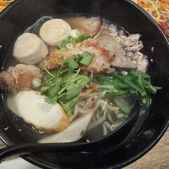 Hoy-Ka Thai Restaurant - Thai Near Me - Los Angeles, California Hoy-Ka Thai Restaurant - Thai Near Me - Los Angeles, California