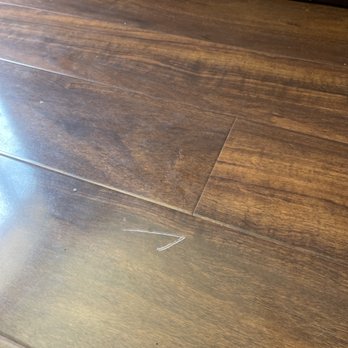 Premium Movers - Scratch on floor - Movers Near Me - Sacramento, California Premium Movers - Scratch on floor - Movers Near Me - Sacramento, California