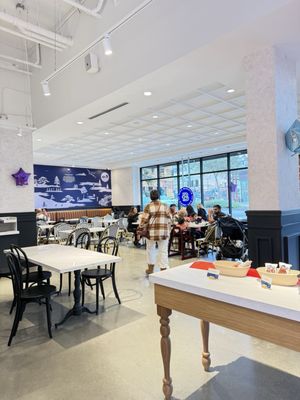 Paris Baguette by null