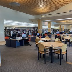 Harbor City - Harbor Gateway Branch Library - Main hall
