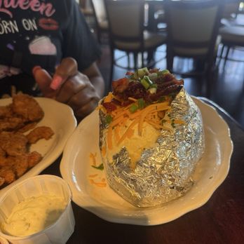 Pappadeaux Seafood Kitchen - Baked Potato - Cajun/Creole Near Me - Marietta, Georgia