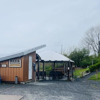 Horton Ridge Malt - Beer gardens, patio and bike rack - Breweries Near Me - Wolfville, Nova Scotia Horton Ridge Malt - Beer gardens, patio and bike rack - Breweries Near Me - Wolfville, Nova Scotia