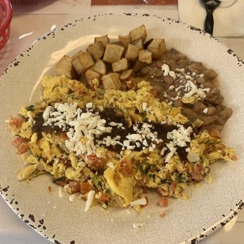 Raizes Mexican Kitchen - Huevos rancheros - Mexican Near Me - Stafford, Texas Raizes Mexican Kitchen - Huevos rancheros - Mexican Near Me - Stafford, Texas