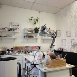 EcDonails & Lash