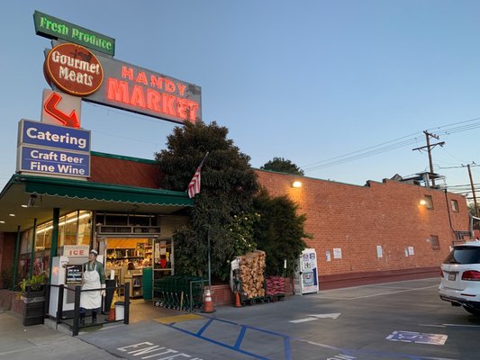 Handy Market, Choice Meats, Wine Store, Craft Beer Shop, Bottle Shop, Butcher by null
