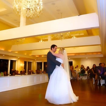 Sun-Dance Photography - First dance at Westlake Village Inn - Event Photography Near Me Sun-Dance Photography - First dance at Westlake Village Inn - Event Photography Near Me
