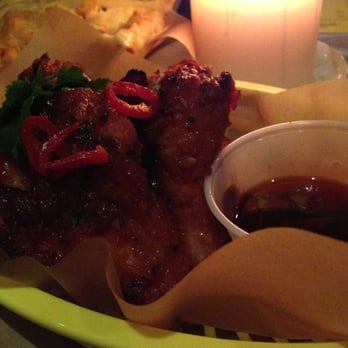 Lazybones - Sweet and Spicy Chicken Wings - American Near Me - London, XGL