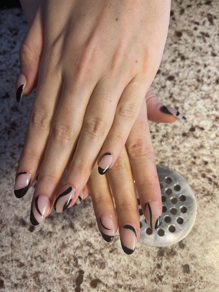 NAILS4U Updated July 2024 77 Photos & 70 Reviews 376 Illinois