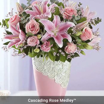 Rosemary's Heritage Flowers - This is the picture of what we were supposed to receive. - Florists Near Me - Crown Point, Indiana Rosemary's Heritage Flowers - This is the picture of what we were supposed to receive. - Florists Near Me - Crown Point, Indiana