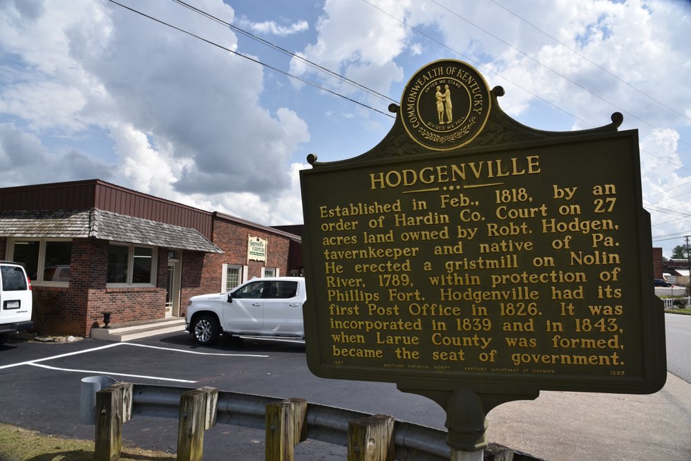 GARRETT’S FURNITURE Updated May 2024 38 Photos 211 N Lincoln Blvd