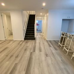 Royal Floors - Hybrid flooring light grey colour