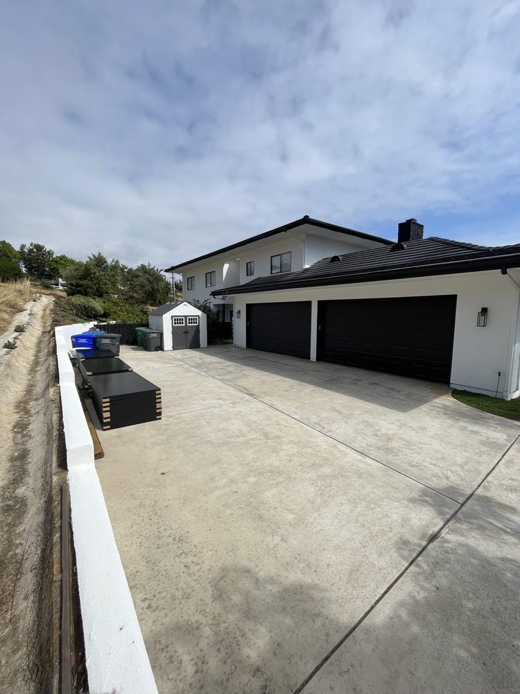 Slide of EZ Solar & Roofing