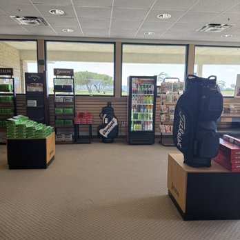 Victoria Golf Course - Drinks & Gear - Golf Near Me - Carson, California Victoria Golf Course - Drinks & Gear - Golf Near Me - Carson, California