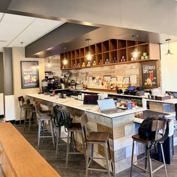 Another Broken Egg Cafe - Breakfast & Brunch Near Me - Fairfax, Virginia