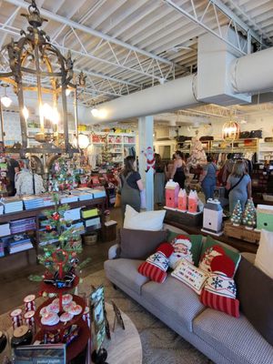 White's Mercantile 12 South by null