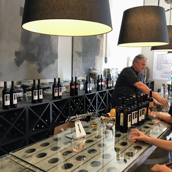 The tasting table inside. There's the owner, Mark!