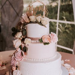Sweetheart Bakery - Wedding cake