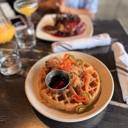 Chicken & Waffle Chicken & Waffle