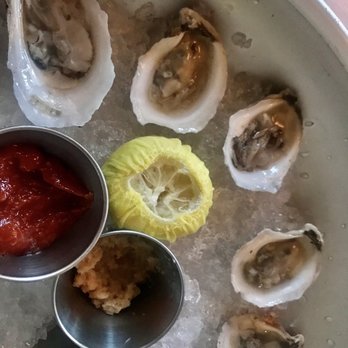 Oak Steakhouse - Oysters - Steakhouses Near Me - Charleston, South Carolina Oak Steakhouse - Oysters - Steakhouses Near Me - Charleston, South Carolina