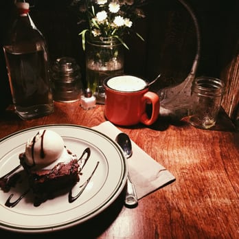 MUD - MUD Brownie and Chai Latte - Coffee & Tea Near Me - New York, New York