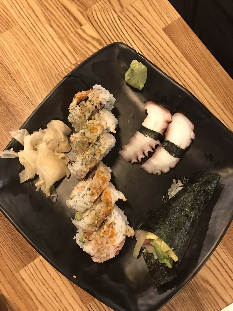 FULL MOON SUSHI 194 Photos & 320 Reviews Japanese 647 Camino De
