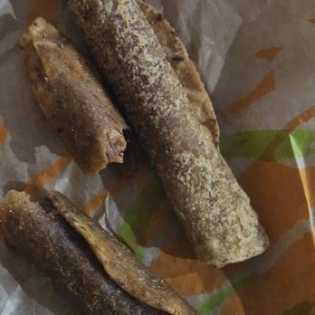 Taco Bell - Rolled chicken taco that was burnt to a crisp. - Fast Food Near Me - Stockbridge, Georgia