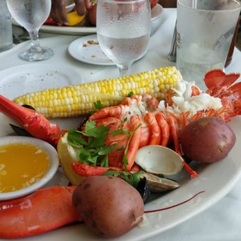 Lombardi's On the Bay - Lobster bake - Italian Near Me - Patchogue, New York