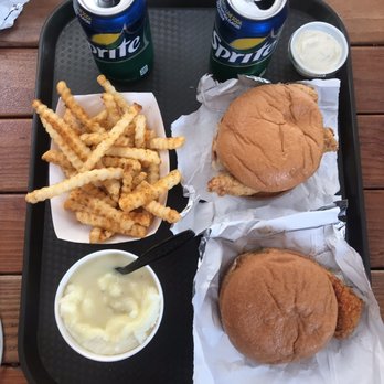 BirdHouse - Chicken sandwich, mashed potatoes, seasoned fries - Chicken Shop Near Me - Page, Arizona