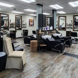Studio 7 Salon II
