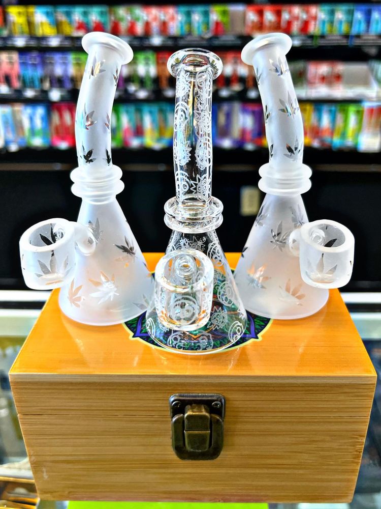 WEST END TOBACCO AND VAPES Updated July 2024 12 Photos 1421 Rte