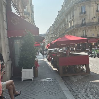 Le Relais de l’Entrecôte - Steakhouses Near Me - Paris, 75 Le Relais de l’Entrecôte - Steakhouses Near Me - Paris, 75