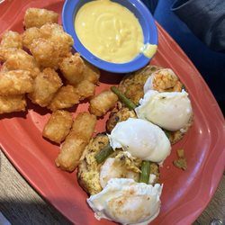 Sunrise Diner - Eggs Benedict