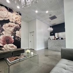 SEV Laser - Waiting area and front desk