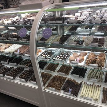 Kilwins Ice Cream - Chocolate - Fudge - Lots of choices! - Chocolatiers & Shops Near Me - Indianapolis, Indiana Kilwins Ice Cream - Chocolate - Fudge - Lots of choices! - Chocolatiers & Shops Near Me - Indianapolis, Indiana