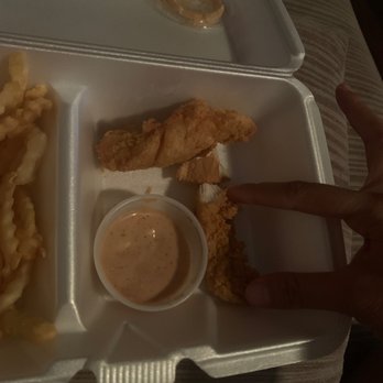 Raising Cane’s Chicken Fingers - Small baby nuggets - Fast Food Near Me - Richmond, Texas