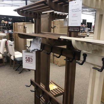 Pottery Barn Outlet - Outlet Stores Near Me - Fenton, Missouri