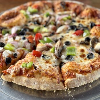 The Rim Rock Patio - Devil's Garden pizza - mushroom, red onion, olives, green pepper - Pizza Near Me - Torrey, Utah The Rim Rock Patio - Devil's Garden pizza - mushroom, red onion, olives, green pepper - Pizza Near Me - Torrey, Utah