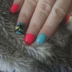 Hollywood Nails Salon - Meme did it again!! She is amazing