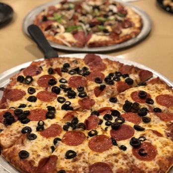 Round Table Pizza - Pizza Near Me - Honolulu, Hawaii Round Table Pizza - Pizza Near Me - Honolulu, Hawaii