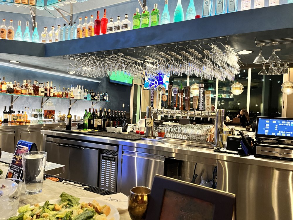 Twigs Bistro and Martini Bar