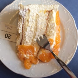 Hotel-Cafè Bothe - Mandarinen-Sahne-Torte