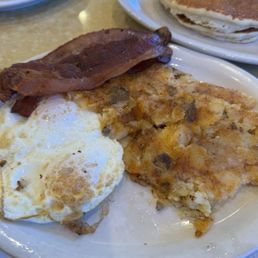 Bacon n eggs! Bacon n eggs!