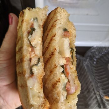 Kneaders Bakery & Cafe - Cafes Near Me - Colorado Springs, Colorado