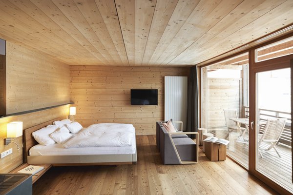 Holzhotel Forsthofalm by null