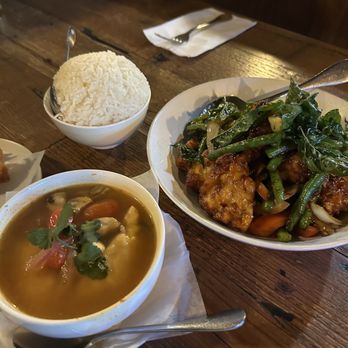 2C Thai Bistro & Spirits - crispy garlic chicken and tom yum soup!! - Thai Near Me - Seattle, Washington
