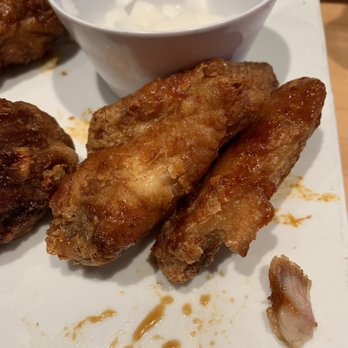 Bonchon Costa Mesa - It doesn't seem refried, but definitely cold. - Chicken Wings Near Me - Costa Mesa, California